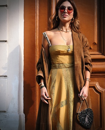 PARIS- 26 September 2017 Woman on the street during the Paris Fashion Weekのeditorial素材