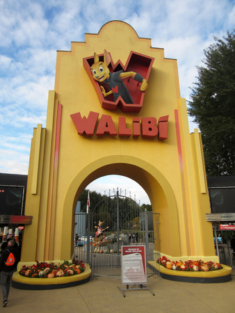 Biddinghuizen, Flevoland / Netherlands - October 11-10-2015 - Entrance of the Attraction Park Walibi theme during the Halloween Fright Nightのeditorial素材