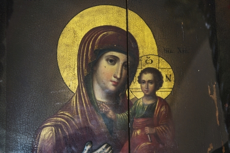 ALEXANDROUPOLIS, GREECE - OCTOBER 12  The Virgin Mary and Jesus Christ as a child, a Byzantine iconography in the interior of Hagios Dimitrios, on October 12, 2012 in Alexandroupolis のeditorial素材