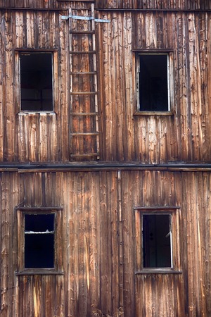 window in abandoned house broken. building where there are no peopleの写真素材