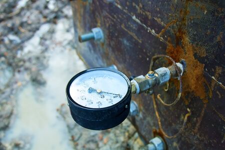 Mast on the pipe plug and pipe fitting