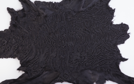 The whole dark sheep fur piece, object shot