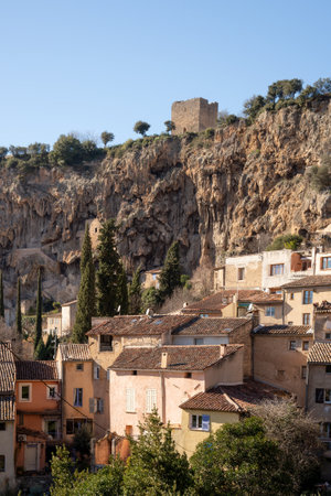 Cotignac is a French village in the Var department of the Provence-Alpes-CÃ´te d'Azur region. It is famous for its troglodyte dwellings that are carved into tufa cliffs covered with large stalactites, and its two feudal towers from 1033.のeditorial素材