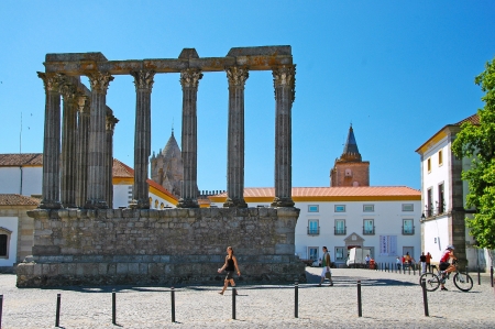 The most astonishing building Evoras  the Diana s temple from the 2  3 century  It is the best preserved Roman s temple of the Iberian peninsula のeditorial素材