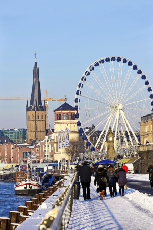  From the Old Town Duesseldorf has grown, and it has remained at the heart of the state capital. Whoever comes to Dusseldorf lands, very soon in this great little half a square kilometer area, with its narrow streets and many restaurants. For visitors, thのeditorial素材