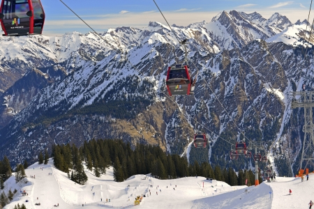 Panorama from the summit station of the Fellhornbahn the Alpsのeditorial素材
