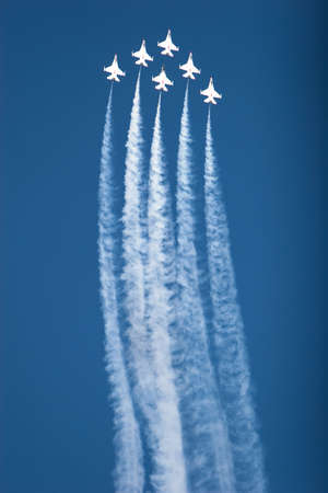 F16 thunderbirds at the airshow