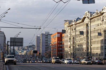 MOSCOW, RUSSIAN FEDERATION - February 18, 2015. Traffic cars on the streets of Moscow. Garden Ring road.のeditorial素材