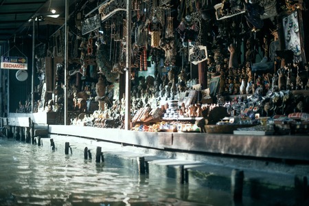 souvenir market buddhism religion canalの写真素材