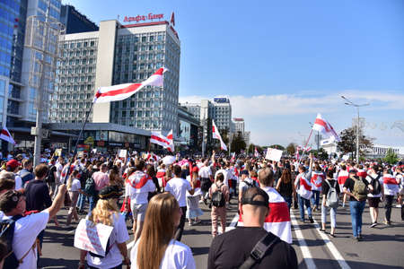 Mass protest rally in central Minsk. Protesters with the slogan 'Happy Birthday Rat!' congratulated President Lukashenko on his 66th birthday. MINSK, BELARUS - AUGUST 30, 2020のeditorial素材