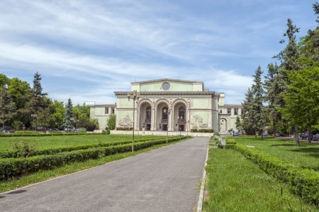 BUCHAREST, ROMANIA - May 09: Romanian National Opera facade on May 09, 2013 in Bucharest, Romania. Also called "Bucharest National Opera", it was built in 1953のeditorial素材