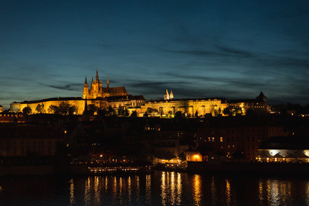 Night panoramic view of Prague Castle, St. Vitus Cathedral and Charles Bridge in Pragueのeditorial素材