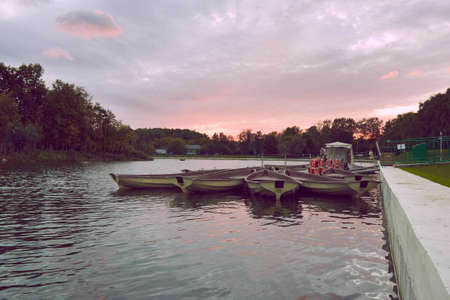 Pond in front of the Kuskovo Palace in Kuskovo estate, Moscow, Russia. Subject of cultural heritage of Russia number 7710966000.のeditorial素材
