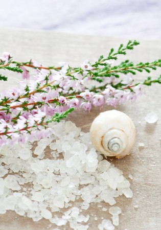 honey calluna with sea salt の写真素材