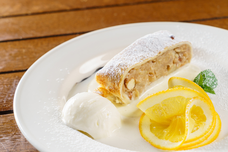 apple strudelの写真素材