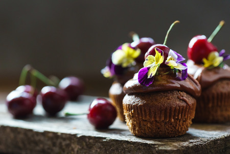 cherry cupcakesの写真素材