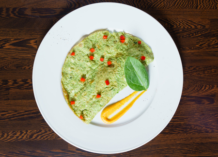 spinach omeletteの写真素材