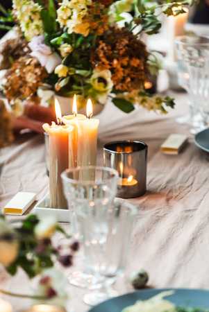 Easter table with flowersの写真素材