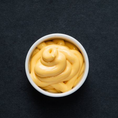 mustard sauce in the bowlの写真素材