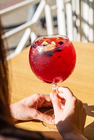 woman drinking summer fresh lemonadeの写真素材