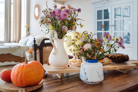 Thanksgiving decoration. Minimal autumn inspired room decoration.の写真素材