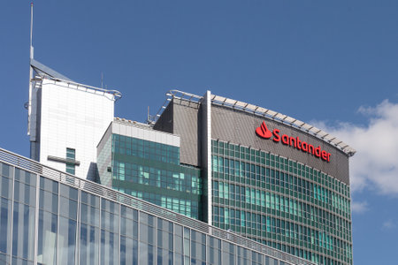 Poland, Poznan - 05 Sep, 2021: Santander logo in the Santander bank office building. Santander is a Spanishのeditorial素材