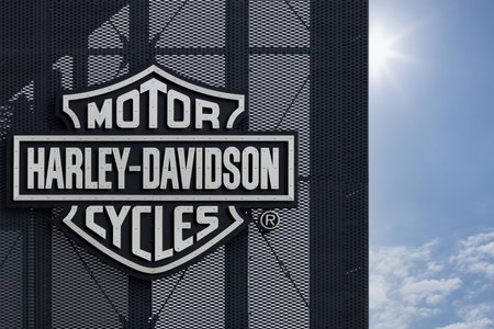 Poznan Poland - June 21.2021: Metal Harley-Davidson logo on motorcycle store. SINGのeditorial素材