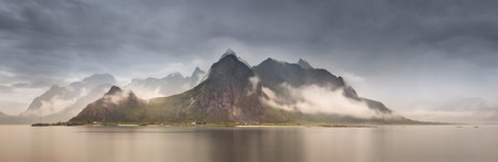 Island Flakstadoyaの写真素材