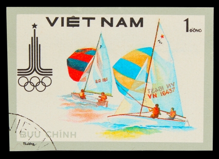 VIETNAM - CIRCA 1980: A stamp printed in VIETNAM, games Moscow 1980  sailing boats sailing on the sea , circa 1980のeditorial素材
