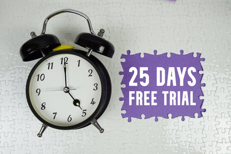 25 Days Free Trial text with alarm clock on purple backgroundの写真素材