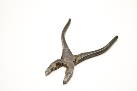Butt knife pliers