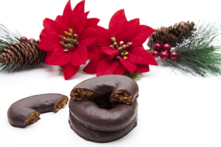  Christmas cake with Christmas flowerの写真素材