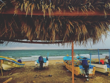 Fisherman camp on the beachの素材