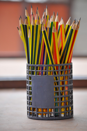 a many harpen pencil in the basketの写真素材