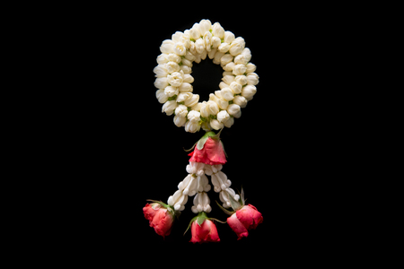 One kind of Thai artificial flowers, by bringing flowers, petals and leaves to come with hundreds of needles, then swipe out to put in a bunch of yarns with various characteristics.の写真素材