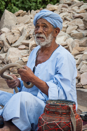 Snake Charmer in Cairo's Street. Egyptのeditorial素材
