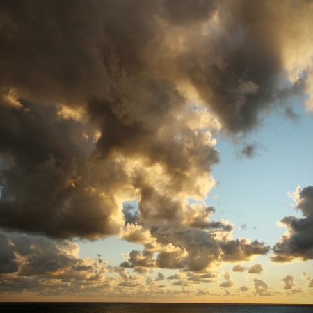 Beautiful sunset sky with cloudsの写真素材