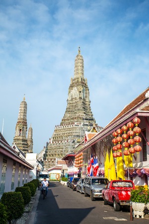 BANGKOK, THAILAND - APRIL 17:  Street near famous Wat Arun on April 17, 2014  in Bangkok, Thailand. Wat Arun temple is one of the main attractions in the capital of Thailand.のeditorial素材