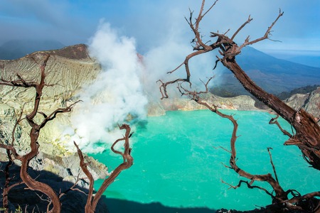 Kawah Ijen vulcano, Java, Indonesiaの写真素材