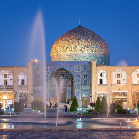 Sheikh Lotfollah Mosque at Naqhsh-e Jahan Square in Isfahan, Iran. Night shot.の写真素材