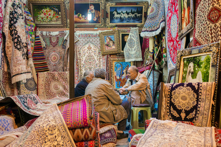 Shiraz, Iran - December 24, 2015: Traditional iranian carpets shop in Vakil Bazaar, Shiraz, Iran. Vakil Bazaar is the most important tourist attraction in Shiraz, Iran.のeditorial素材