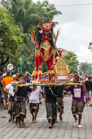 Bali, Indonesia - July 16, 2016: Balinese people participating in royal cremation ceremony in Ubud, Bali.のeditorial素材