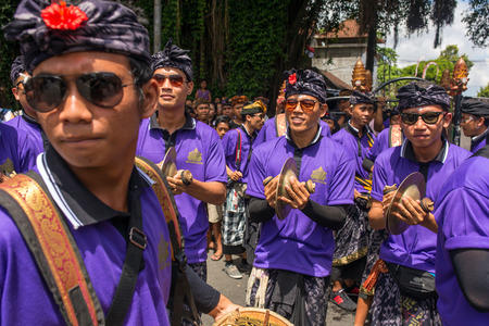 Bali, Indonesia - August 20, 2016: Balinese people participating in royal cremation ceremony in Ubud, Bali.のeditorial素材