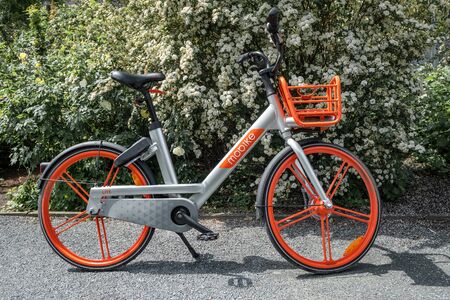 Mobike bicycle on a street Berlin, Germany. Mobike was created by Beijing Mobike Technology Co., Ltd.のeditorial素材
