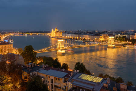 Chain bridge and the Parliament building at night in Budapestの写真素材