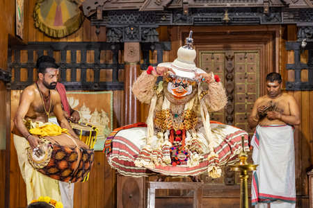 Traditional Kathakali play in Kochi, Kerala, India.のeditorial素材