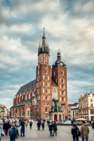 Basilica of St. Mary and Market Square in Krakow, Polandのeditorial素材