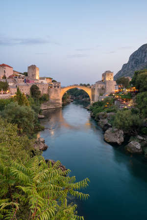 Stari Most bridge at twilight in old town of Mostar, BIHの写真素材