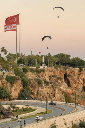 Paraglider flying over the Konyaalti beach in Antalya, Turkeyのeditorial素材