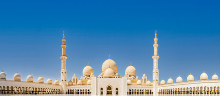 Abu Dhabi. Sheikh Zayed mosque in Abu Dabi, UAE. Sheikh Zayed mosque is the largest in UAE.の写真素材